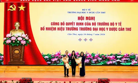 PGS.TS.BS Nguyễn Minh Phương chính thức giữ chức vụ Hiệu trưởng Trường Đại học Y Dược Cần Thơ