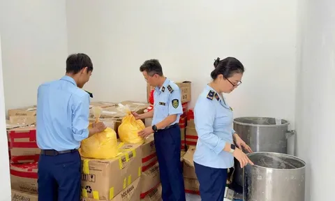 Gia Lai: Đột kích cơ sở sản xuất mỹ phẩm trái phép, thu giữ gần 3,5 tấn “kem trộn” không rõ nguồn gốc