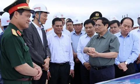 Thủ tướng kiểm tra một số công trình trọng điểm tại Hải Phòng