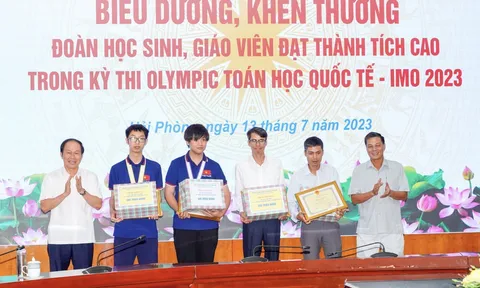 Hải Phòng khen thưởng đoàn dự thi Olympic Toán học quốc tế 2023 hơn 1,6 tỷ đồng