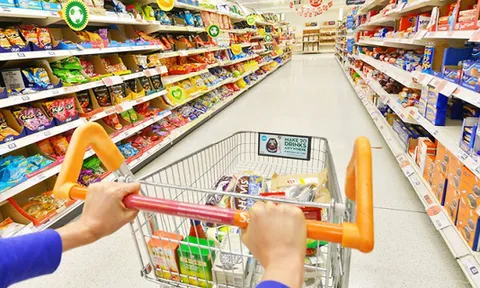 Vì sao Việt Nam kiểm soát được lạm phát, tránh được bão giá?