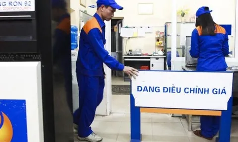 Giá xăng tiếp tục tăng, chuẩn bị vượt mốc 30.000đ/ lít