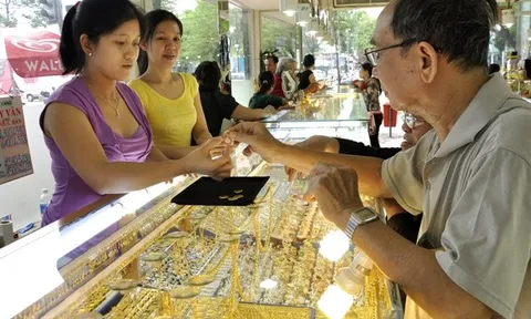 Giá vàng SJC tăng nhẹ, vàng Rồng Thăng Long không biến động