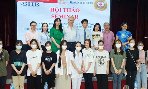 Lễ ký kết hợp tác chương trình Điều dưỡng chuyển đổi