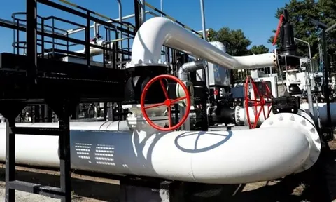 Đức tuyên bố sẽ chấm dứt nhập khẩu dầu Nga từ cuối năm 2022