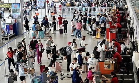 5.602 chuyến bay nội địa chậm giờ: Do máy bay về muộn hay do buông lỏng quản lý?