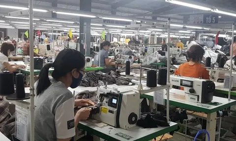 ADB giữ nguyên dự báo tăng trưởng của Việt Nam ở mức 6,5%