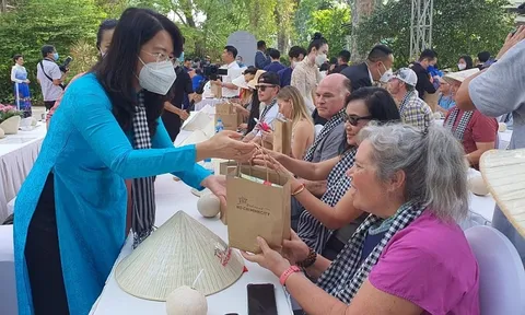 Lữ hành “tung chiêu” kéo khách trở lại TP. Hồ Chí Minh