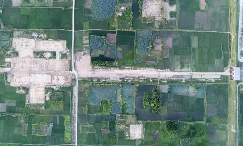 Phát lộ đường Hoàng Gia và các kiến trúc trong nội Thành nhà Hồ