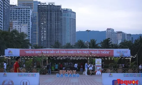 Sôi động Lễ hội “Tận hưởng ẩm thực Đà Nẵng và Không gian bia”