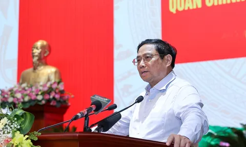 Thủ tướng đề nghị Bộ Quốc phòng thực hiện tốt các nhiệm vụ trọng tâm trong xây dựng và bảo vệ Tổ quốc