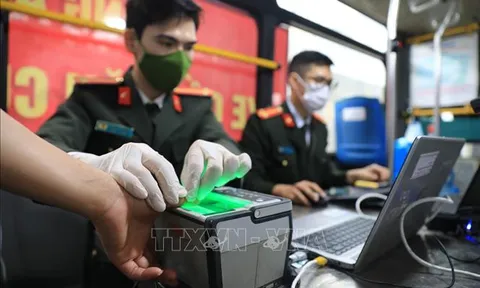 Hà Nội: Cao điểm 30 ngày đêm nhận hồ sơ cấp căn cước công dân gắn chíp