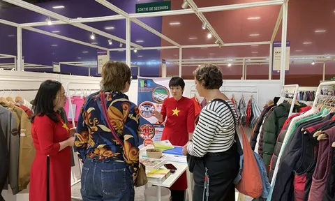 Việt Nam tham dự hội chợ dệt may Première Vision 2022 tại Pháp