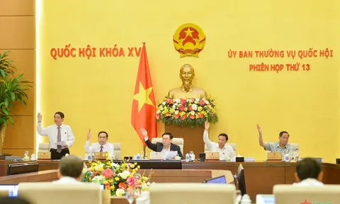 Ủy ban Thường vụ Quốc hội quyết định chủ trương chuyển mục đích sử dụng đất thuộc dự án đường bộ cao tốc Bắc -Nam phía Đông