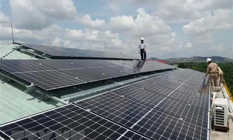 Bộ Công Thương có kiến nghị về phát triển điện Mặt Trời, điện khí LNG