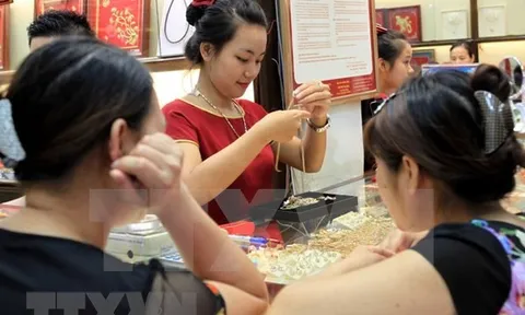 Giá vàng SJC điều chỉnh không đồng nhất, tỷ giá USD tiếp tục tăng