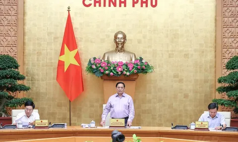 Thủ tướng chủ trì phiên họp Chính phủ chuyên đề Pháp luật