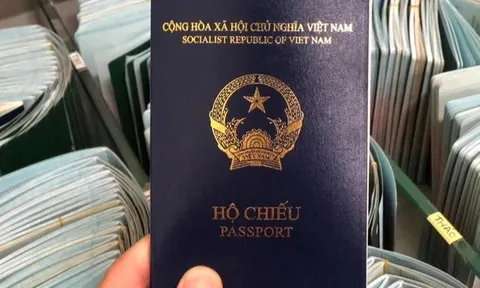 Thủ tướng yêu cầu Bộ Công an tìm giải pháp về hộ chiếu mẫu mới