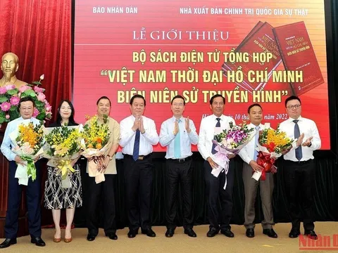 Ra mắt bộ sách điện tử “Việt Nam thời đại Hồ Chí Minh - Biên niên sử truyền hình”