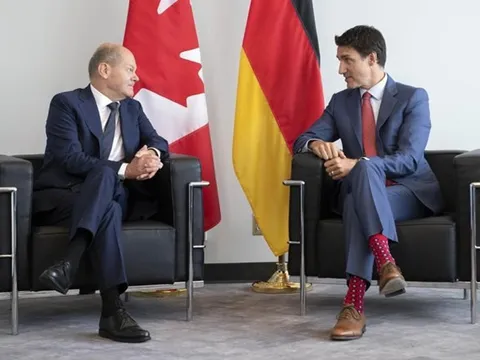 Đức và Canada tìm kiếm giải pháp cho các vấn đề về năng lượng