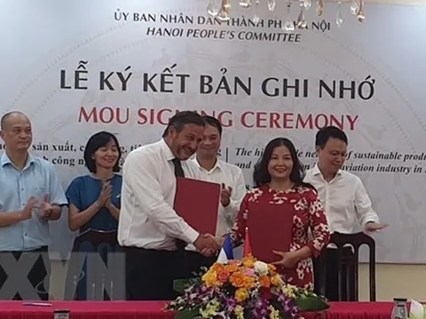Hà Nội hợp tác lĩnh vực công nghiệp hàng không với doanh nghiệp Pháp