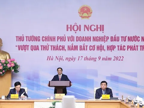 Thủ tướng chia sẻ về các yếu tố nền tảng phát triển với nhà đầu tư nước ngoài