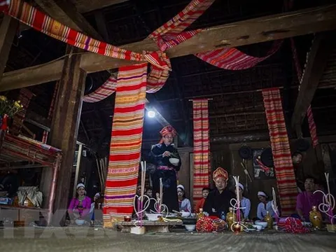 Lập hồ sơ trình UNESCO ghi danh Mo Mường là di sản cần bảo vệ khẩn cấp