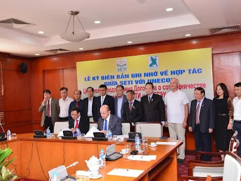Viện Kinh tế - xã hội và công nghệ (SETI) ký biên bản ghi nhớ với Trường Kinh tế tổng hợp quốc gia Saint Peterburg (UNECON)