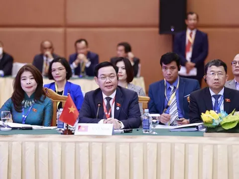 Chủ tịch Quốc hội dự phiên họp Ban Chấp hành Đại hội đồng AIPA-43