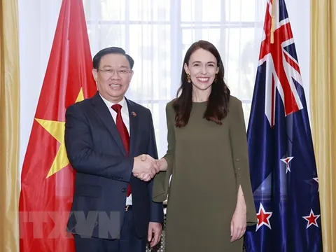 Chủ tịch Quốc hội đề nghị New Zealand xem xét gỡ bỏ rào cản thương mại