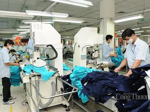 Xuất nhập khẩu hàng hóa năm 2022 có thể vượt 700 tỷ USD