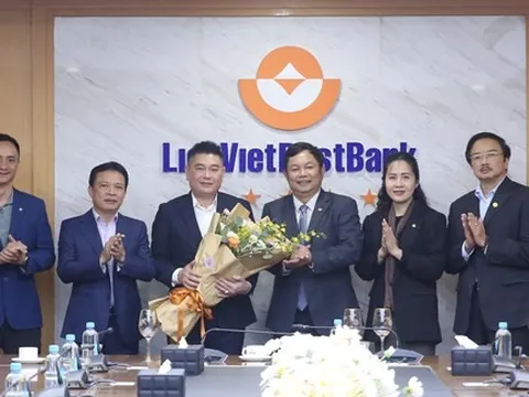 Ông Nguyễn Đức Thuỵ được bầu làm Chủ tịch HĐQT LienVietPostBank