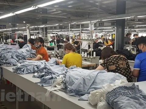 Nới room tín dụng: Trợ lực cho doanh nghiệp phục hồi sản xuất