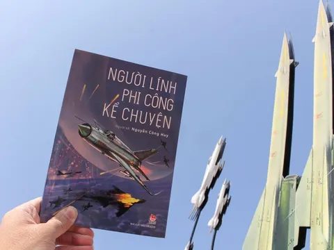 Ra mắt tập truyện ký “Người lính phi công kể chuyện”