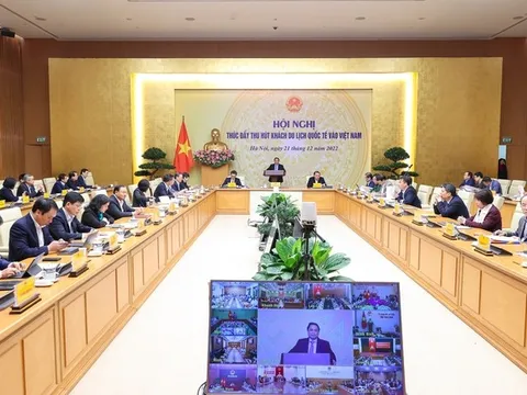 Phát triển du lịch một cách tổng thể, hướng đến du lịch xanh và bền vững