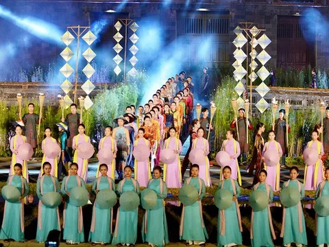Giữ gìn thương hiệu nón lá Huế