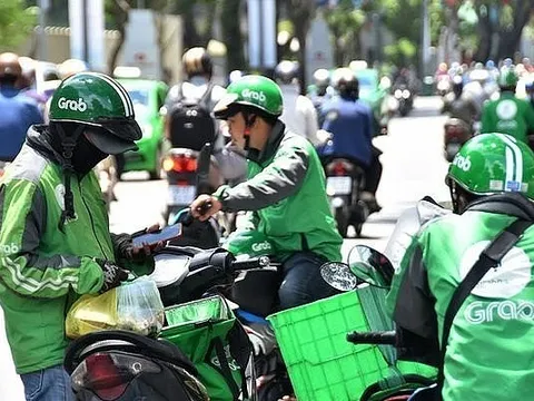 Grab lại “sản sinh” thu phụ phí Tết Nguyên đán 2023