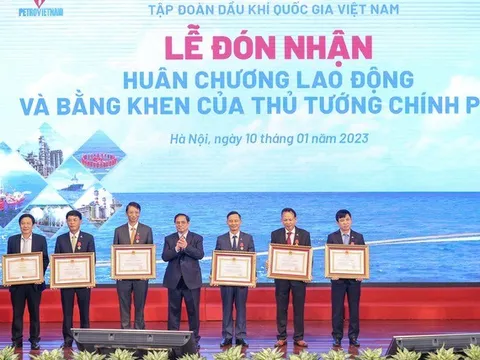 Thủ tướng dự Hội nghị tổng kết công tác năm 2022 và triển khai nhiệm vụ năm 2023 của Petrovietnam