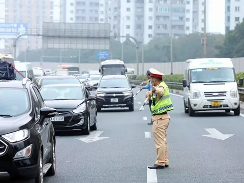 Hà Nội tiếp tục phân luồng giao thông đường Âu Cơ từ ngày 1/2