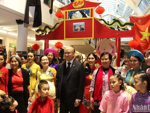 Người Việt tại Saintes gìn giữ và quảng bá văn hóa dân tộc