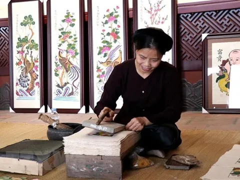 Khai trương Nhà trưng bày di sản văn hóa nghề làm tranh Đông Hồ