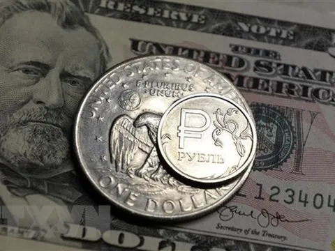 Đồng ruble tăng 0,7% so với đồng USD, 0,6% so với đồng euro