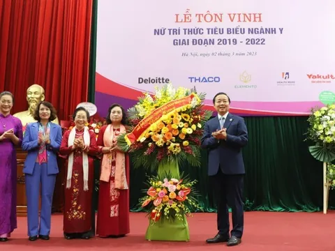 Tôn vinh 51 nữ trí thức tiêu biểu ngành y giai đoạn 2019-2022