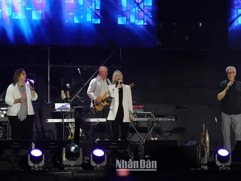 TP Hồ Chí Minh: Đông đảo khán giả tham dự chương trình “Xuân yêu thương”
