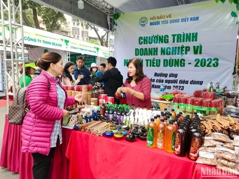 Nâng cao quyền lợi của người tiêu dùng năm 2023