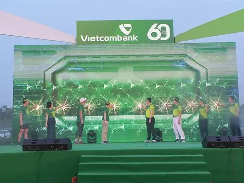 Vietcombank ra mắt quỹ hỗ trợ học sinh nghèo và phát động giải chạy