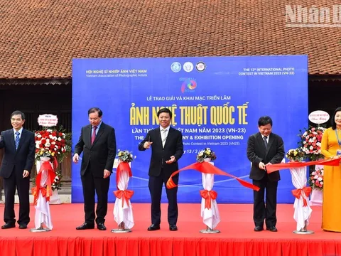 Lễ trao giải và khai mạc Triển lãm Ảnh nghệ thuật quốc tế lần thứ 12