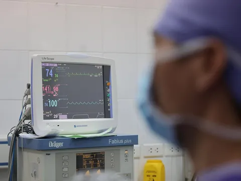 Vẫn cần giải pháp căn cơ giải quyết thiếu thuốc, trang thiết bị y tế