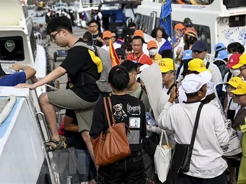 Bali ngăn chặn các hành vi phạm luật của du khách nước ngoài
