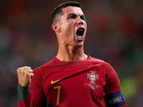 Cristiano Ronaldo thiết lập nên kỷ lục mới trong sự nghiệp